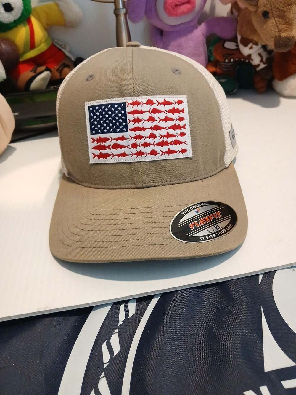 Columbia PFG American Flag Fish Mesh Flexfit Hat Size L/XL